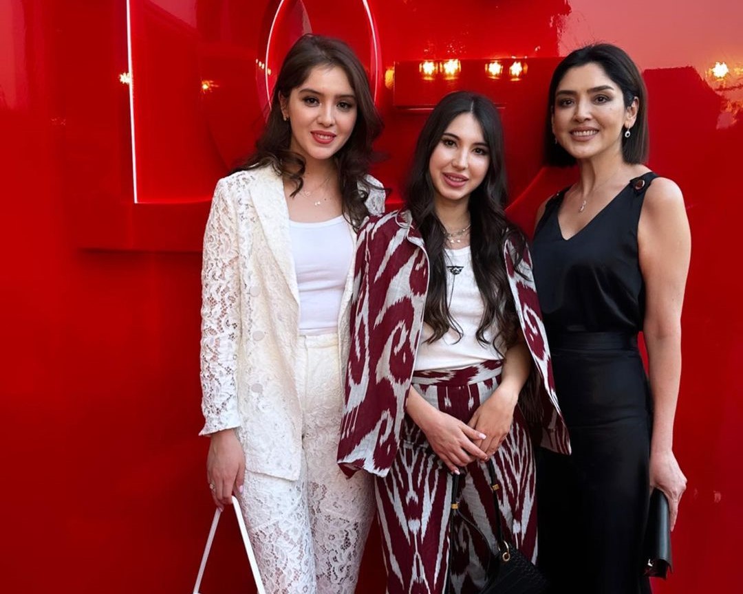 Voyaga etgan veb-kamera porno Yetuk keksa ayollar porno video onlayn